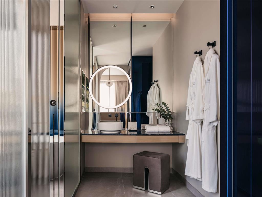 Mondrian Duxton Hotel
